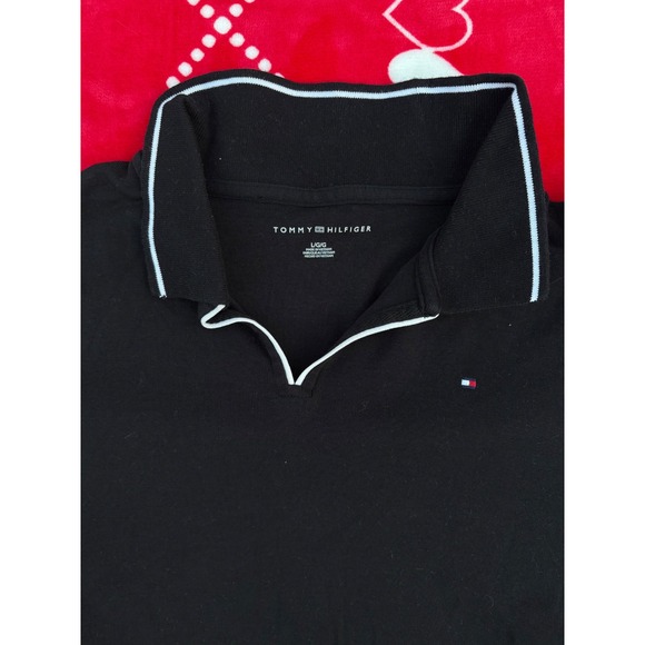 Tommy Hilfiger Womens Black V-Neck Polo Shirt White Tipped Collar Size Large - Picture 3 of 3